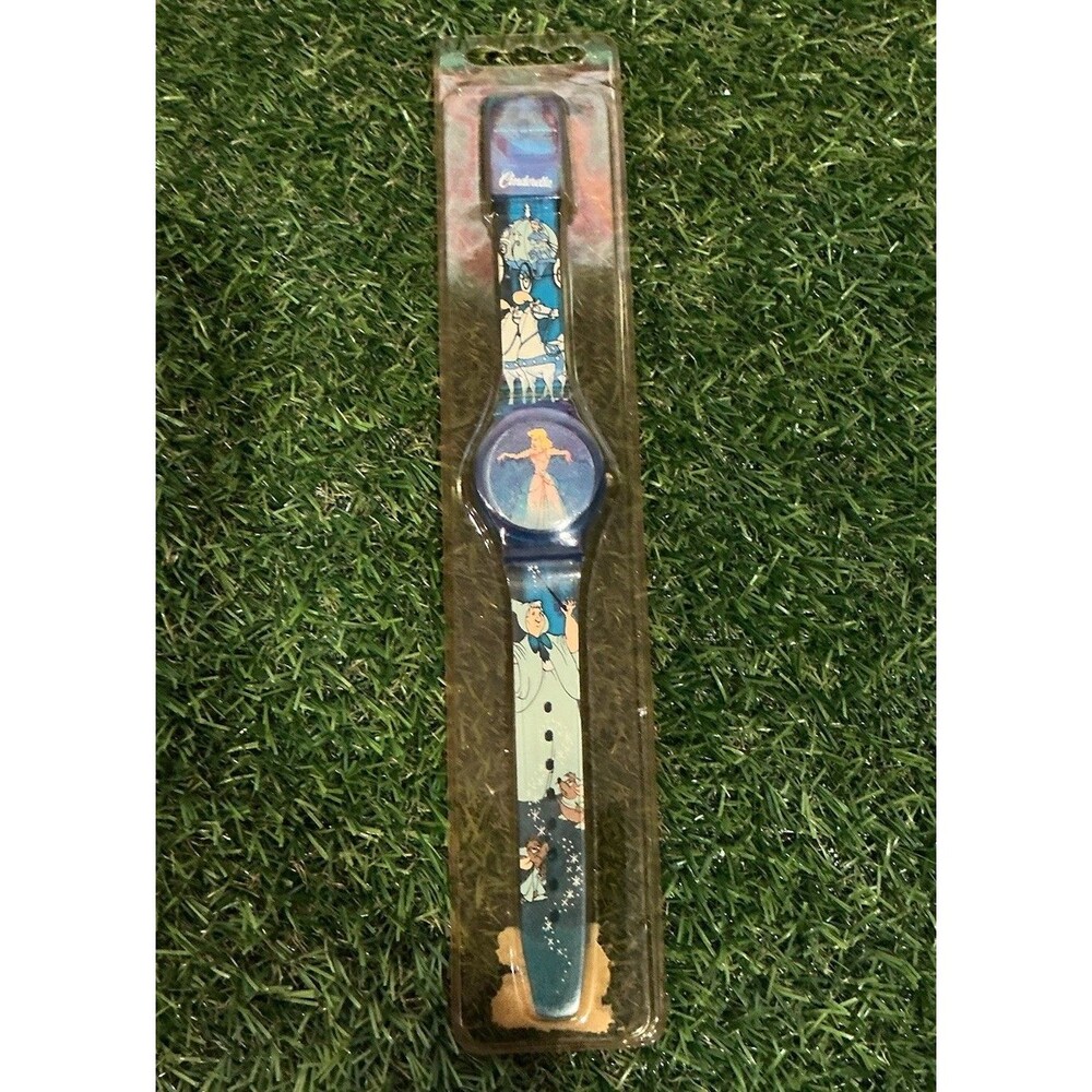Vintage Disney Cinderella Hologram Digital Blue Plastic Watch